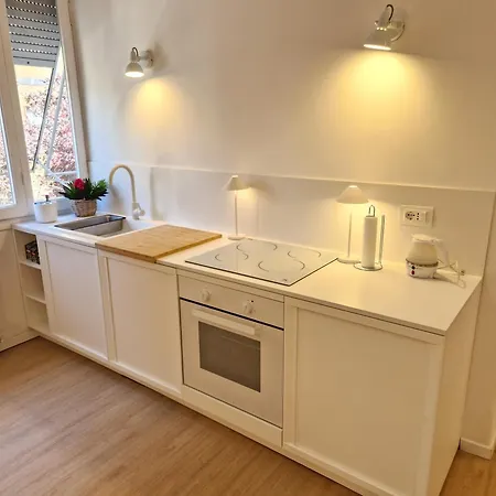 La Casa Bianca Di Jo *